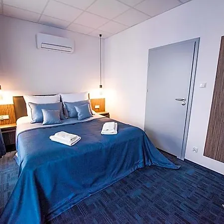 Aparthotel Pokoje Bytow 3*